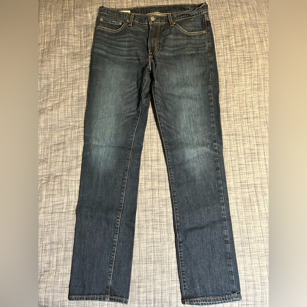 Men’s Levi’s Premium jeans 33 x 34 EUC.